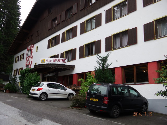 img0008.jpg
