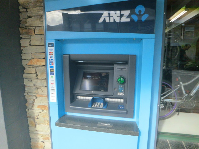 img0009.jpg