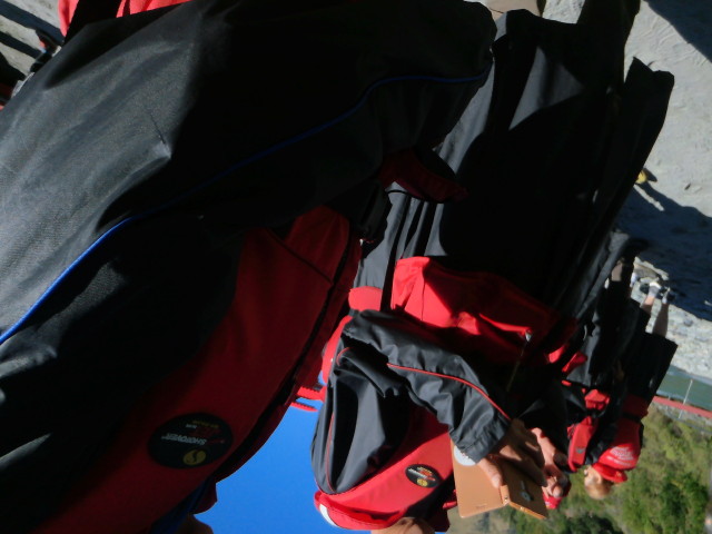 img0004.jpg